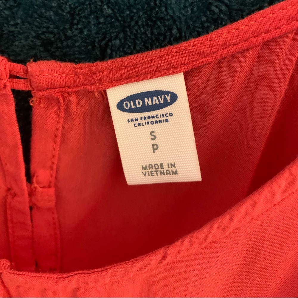 Old Navy Tank - Picture 2 of 4
